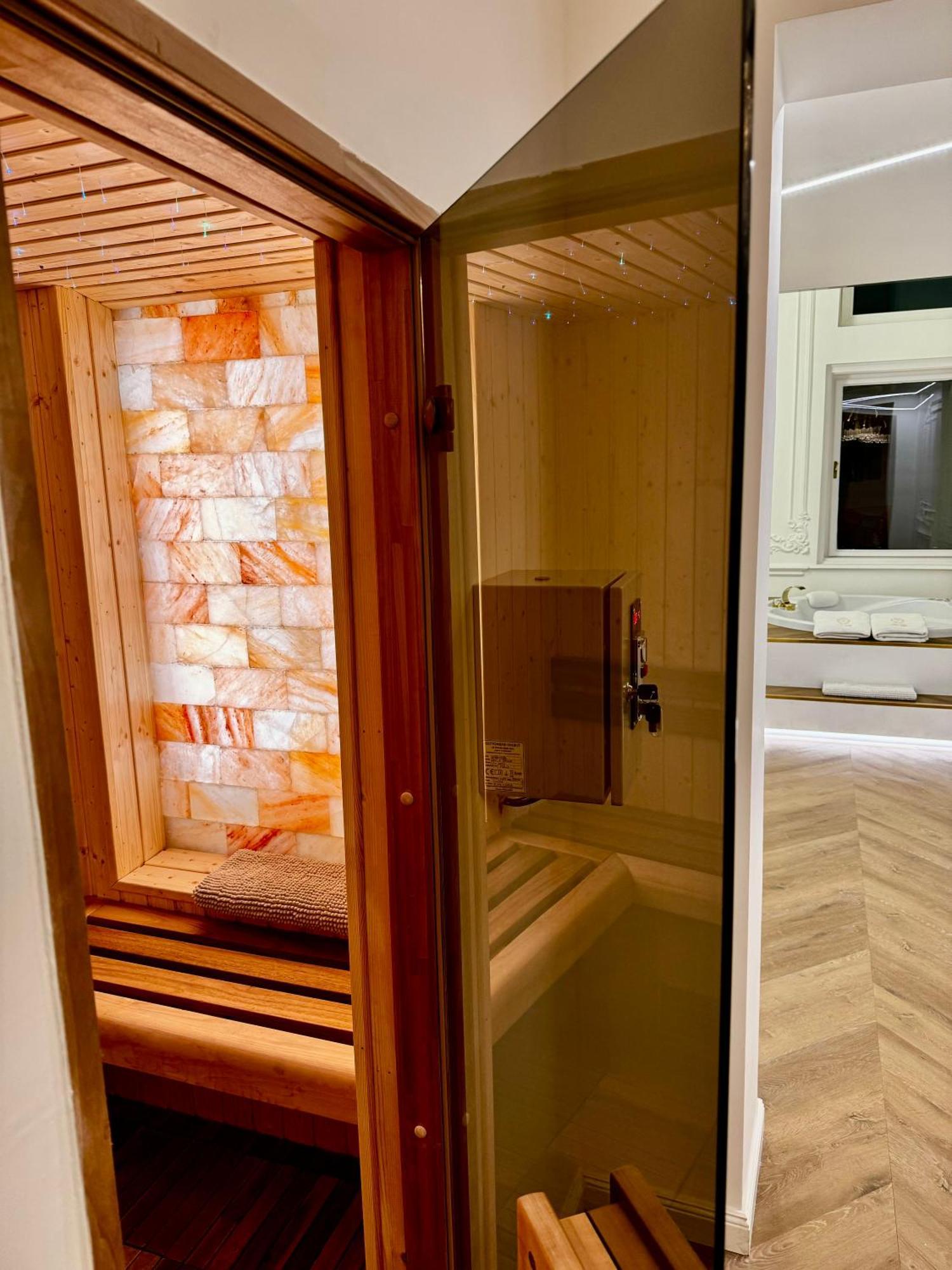 Jacuzzi Royal Suite Budapeşte Dış mekan fotoğraf