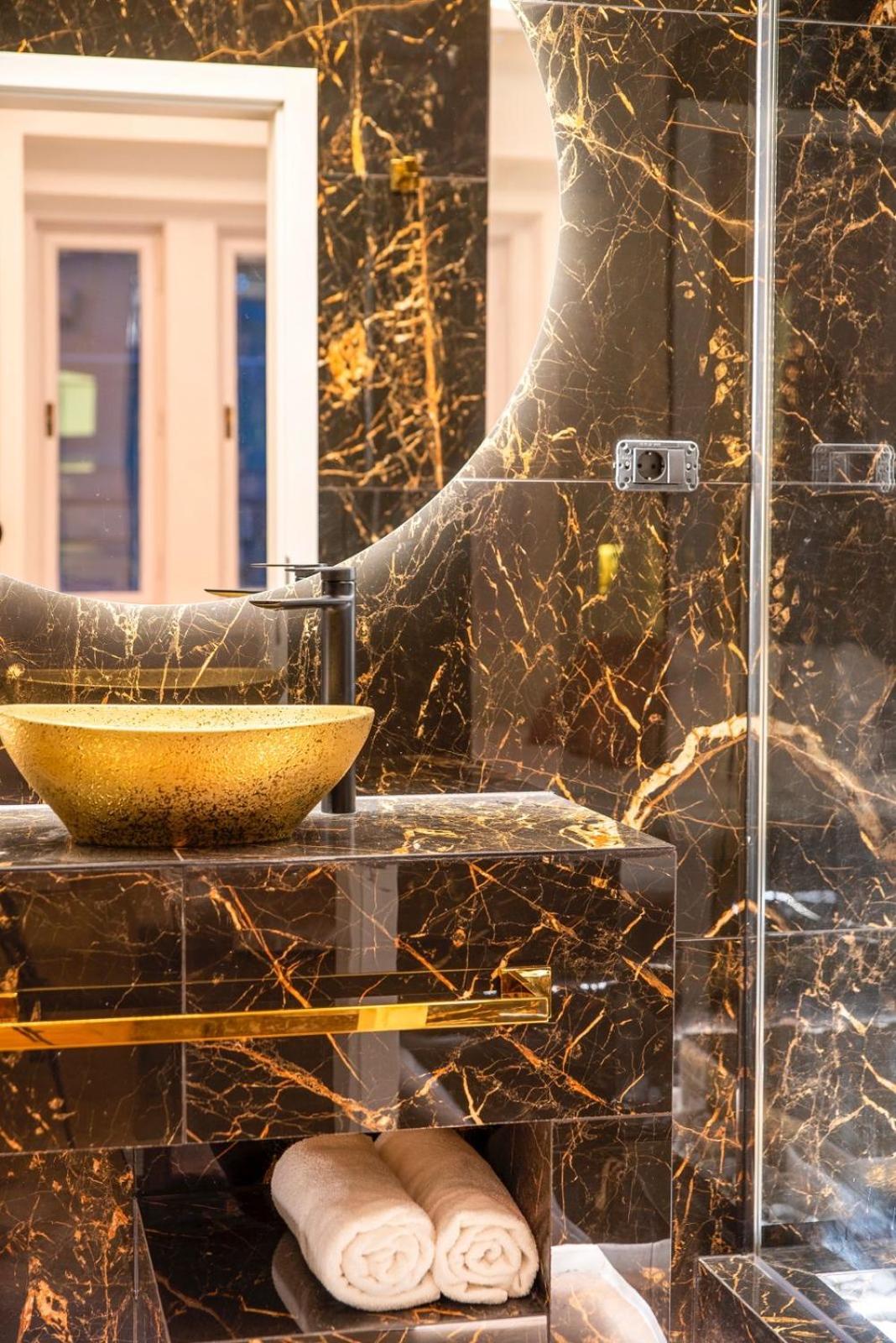 Jacuzzi Royal Suite Budapeşte Dış mekan fotoğraf